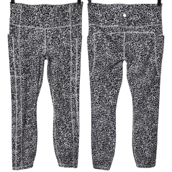 Athleta Ultimate Stash II Textured 7/8 Tight Women's Size Medium Black/white - Picture 2 of 16